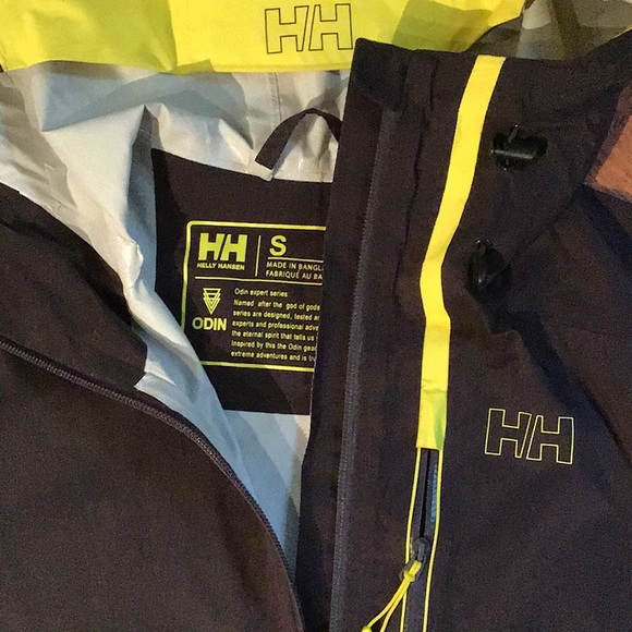 Hello Hansen Odin rain jacket. - Picture 2 of 2